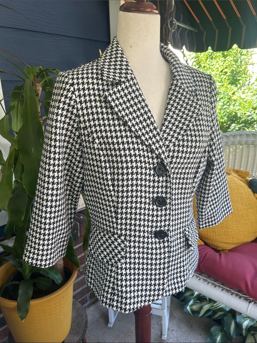Black & White Houndstooth Blazer